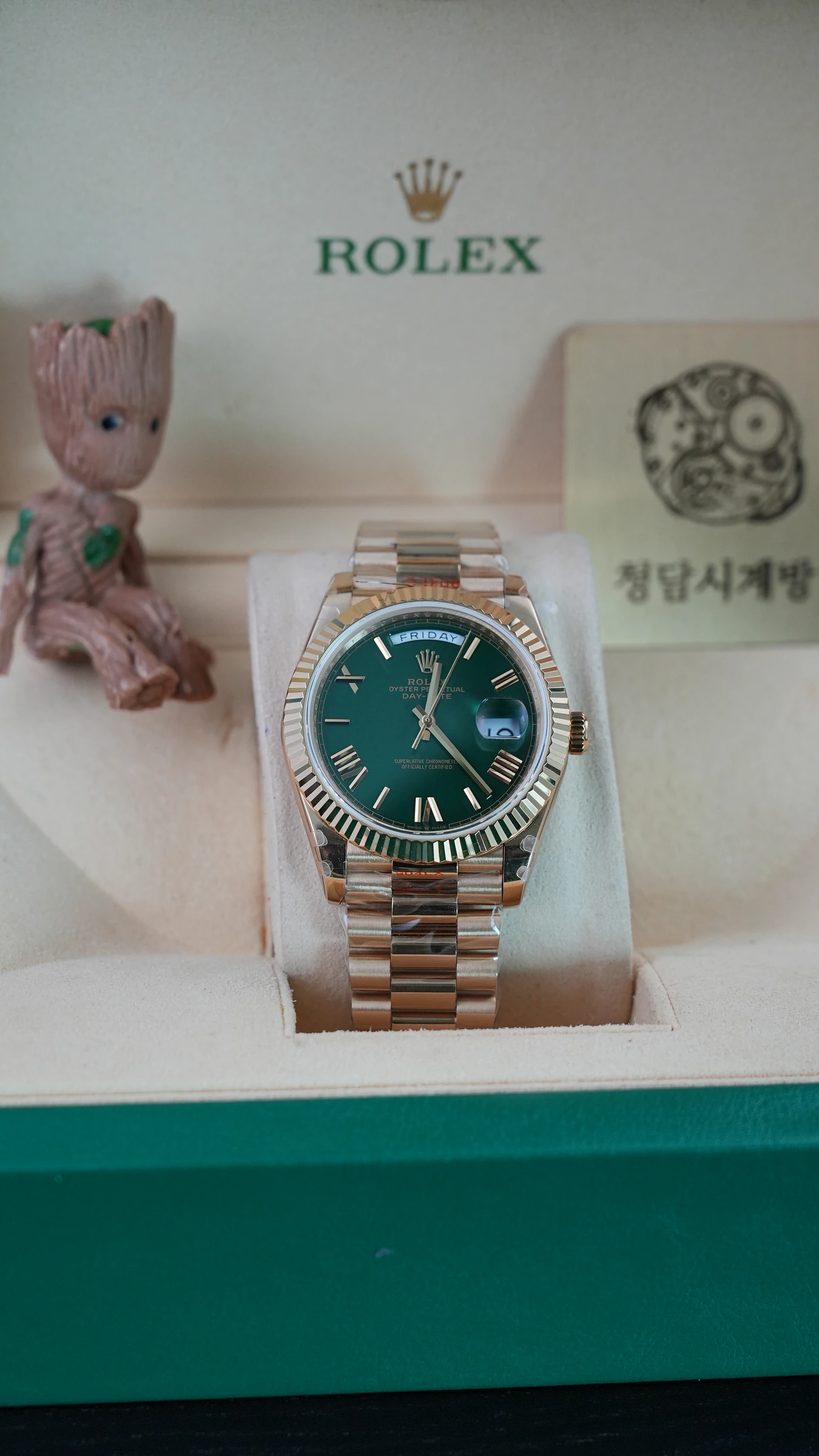 롤렉스 데이데이트 그린 로만 다이얼 상세 이미지 6