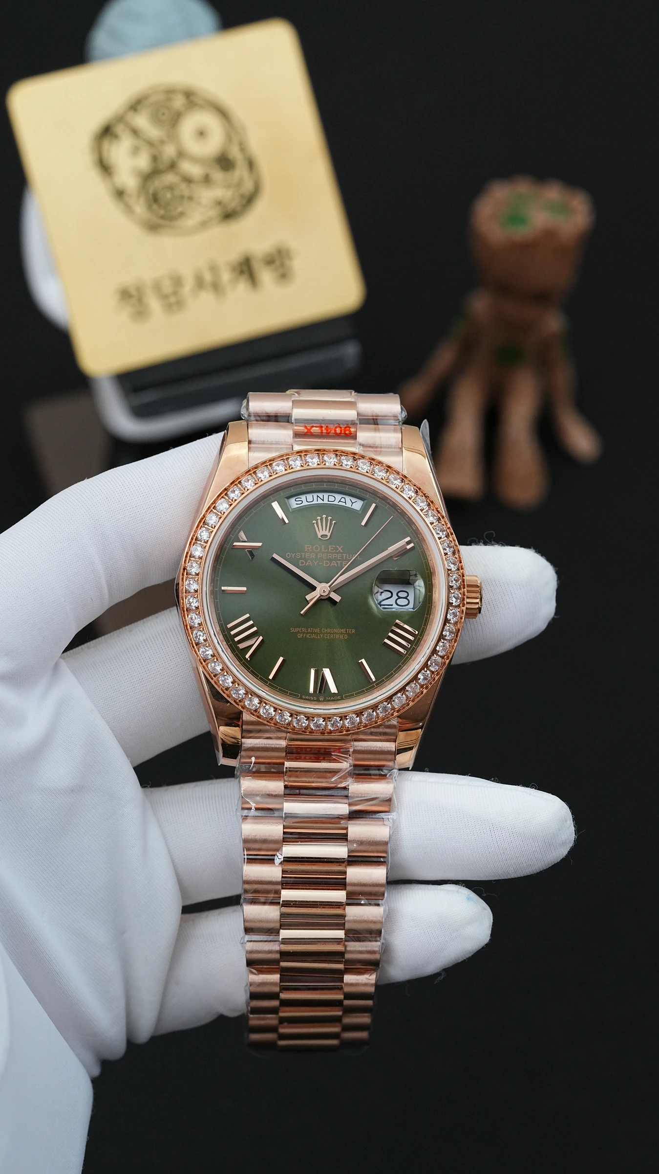 롤렉스 데이데이트 로즈골드 올리브그린 다이아베젤 상세 이미지 4