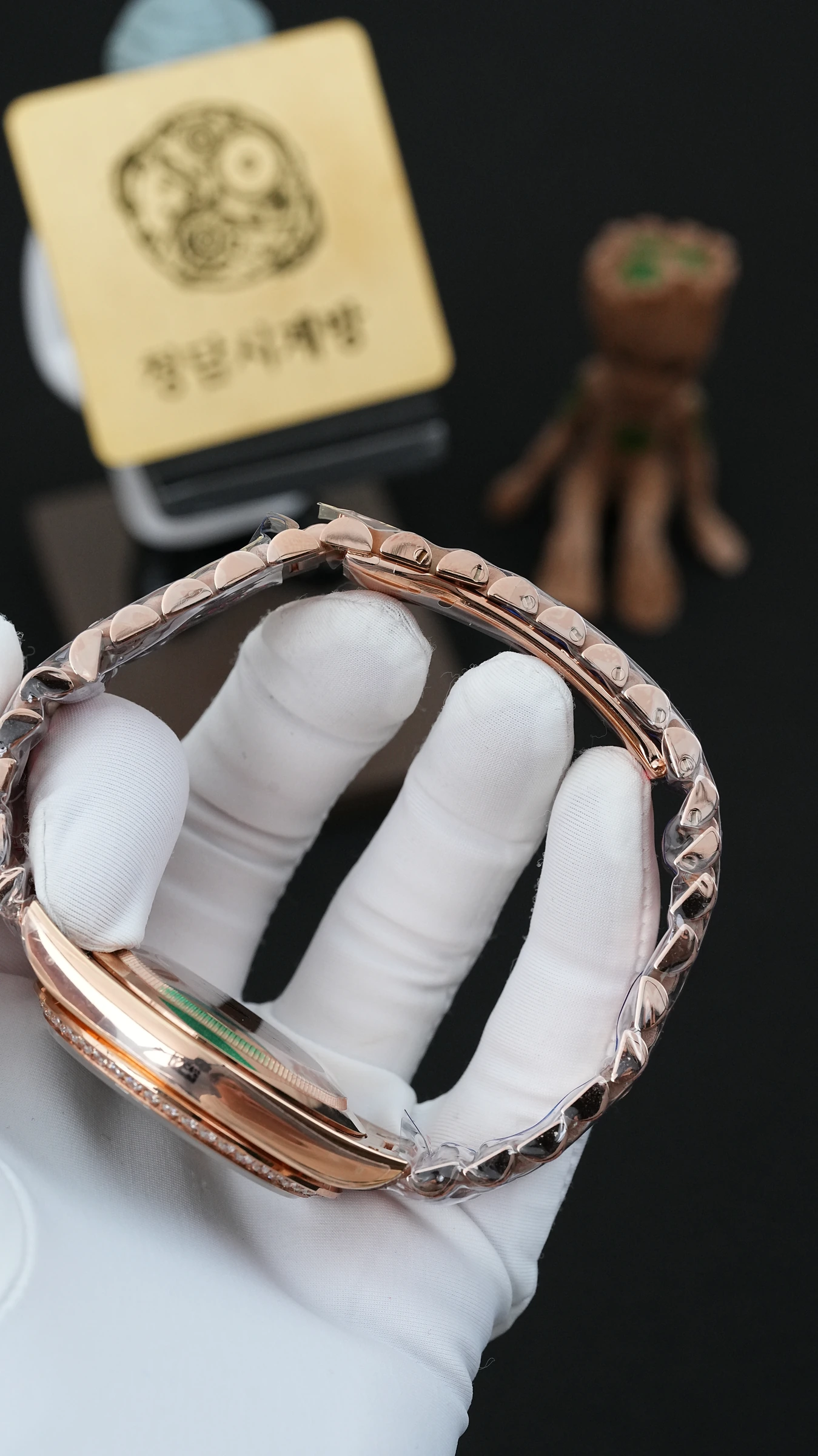 롤렉스 데이데이트 로즈골드 올리브그린 다이아베젤 상세 이미지 15