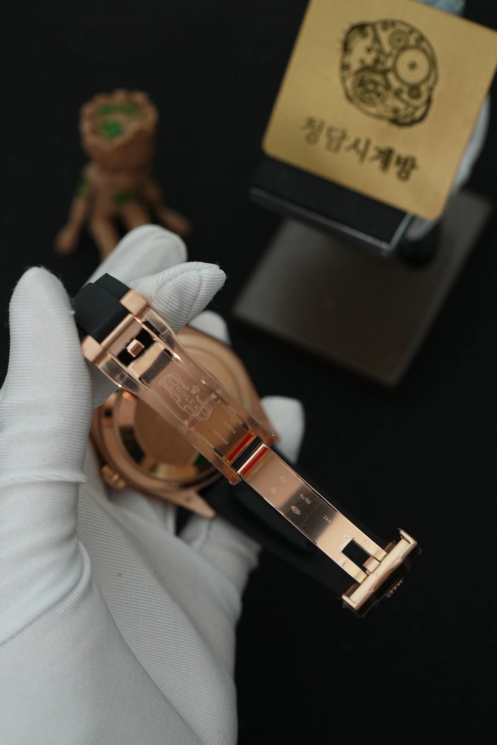 롤렉스 스카이드웰러 초코 로즈골드 러버 상세 이미지 15