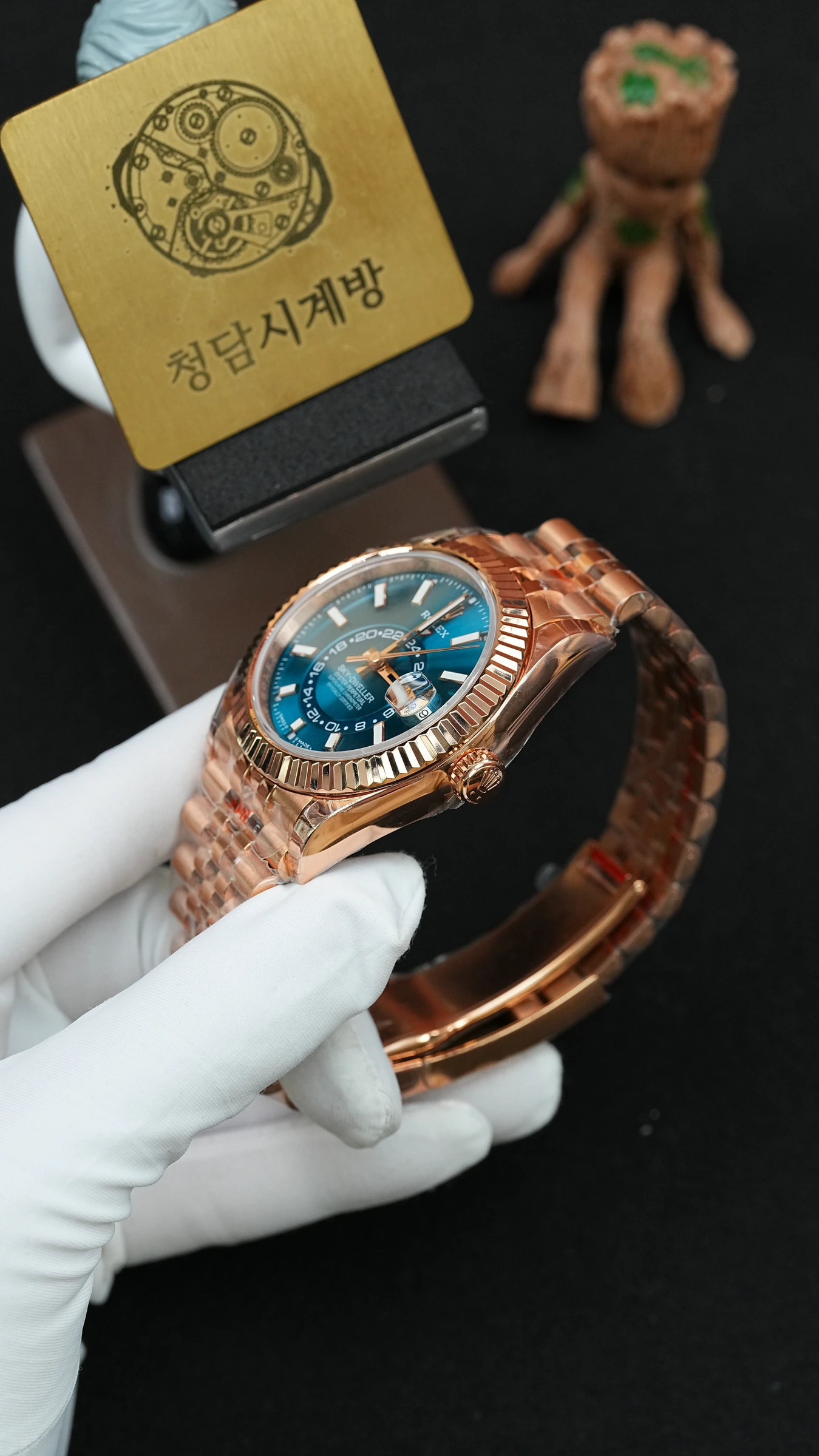 롤렉스 스카이드웰러 블루그린 로즈골드 쥬빌레 상세 이미지 6