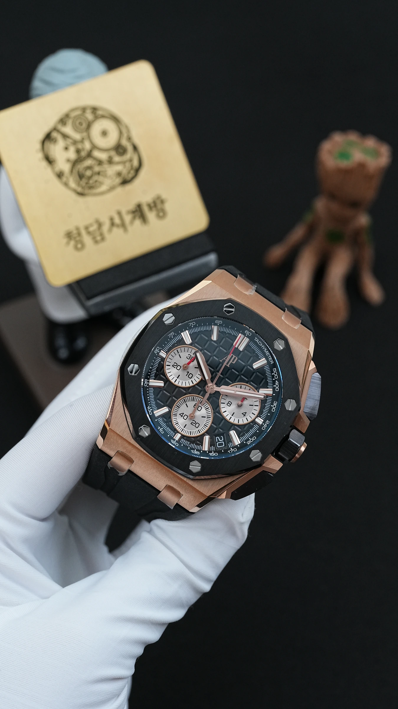 오데마피게 로얄오크 오프쇼어 크로노그래프 26420RO 로즈골드 블랙 상세 이미지 6