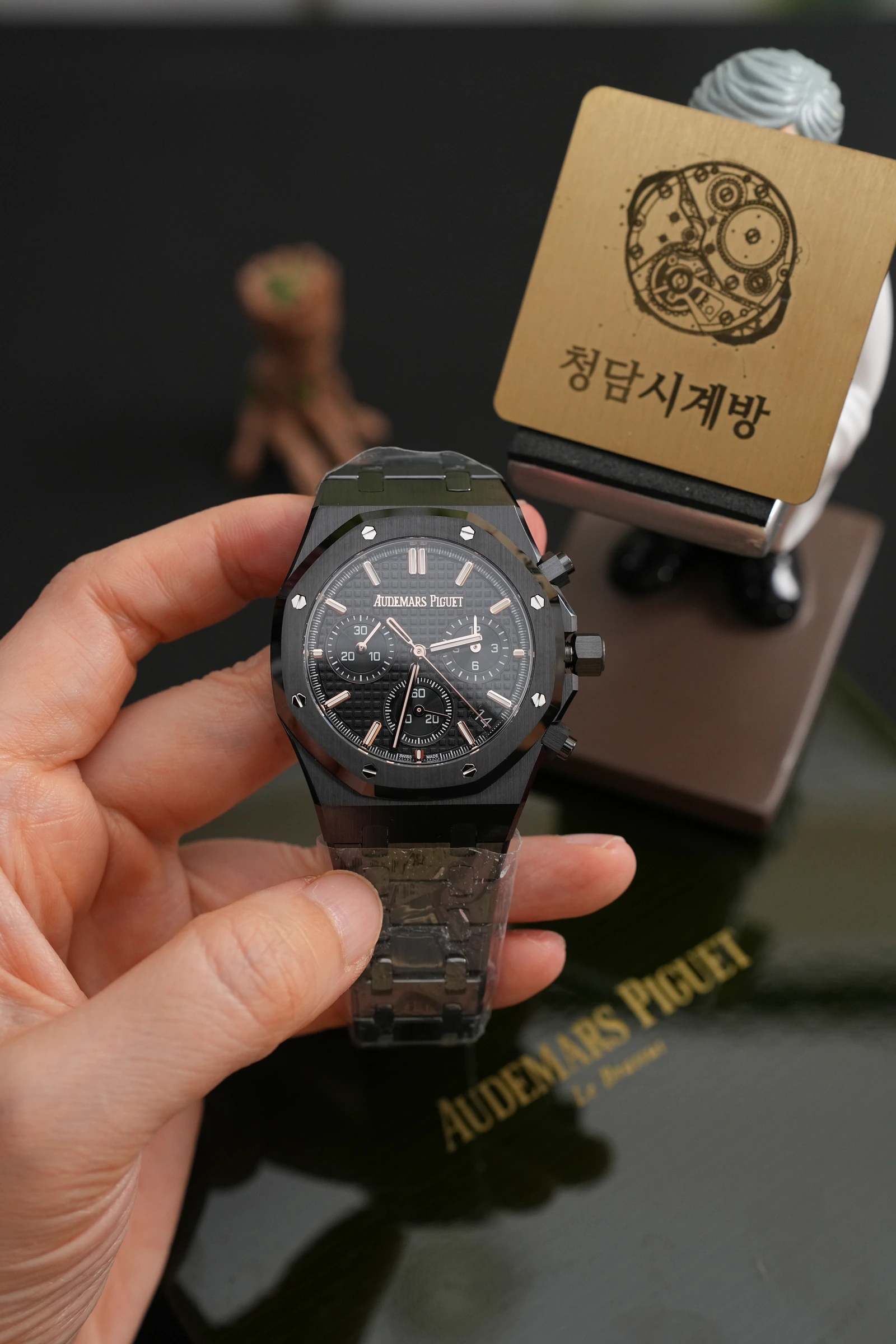 오데마피게 로얄오크 크로노그래프 26240CE 50주년 블랙 세라믹 상품 이미지 1