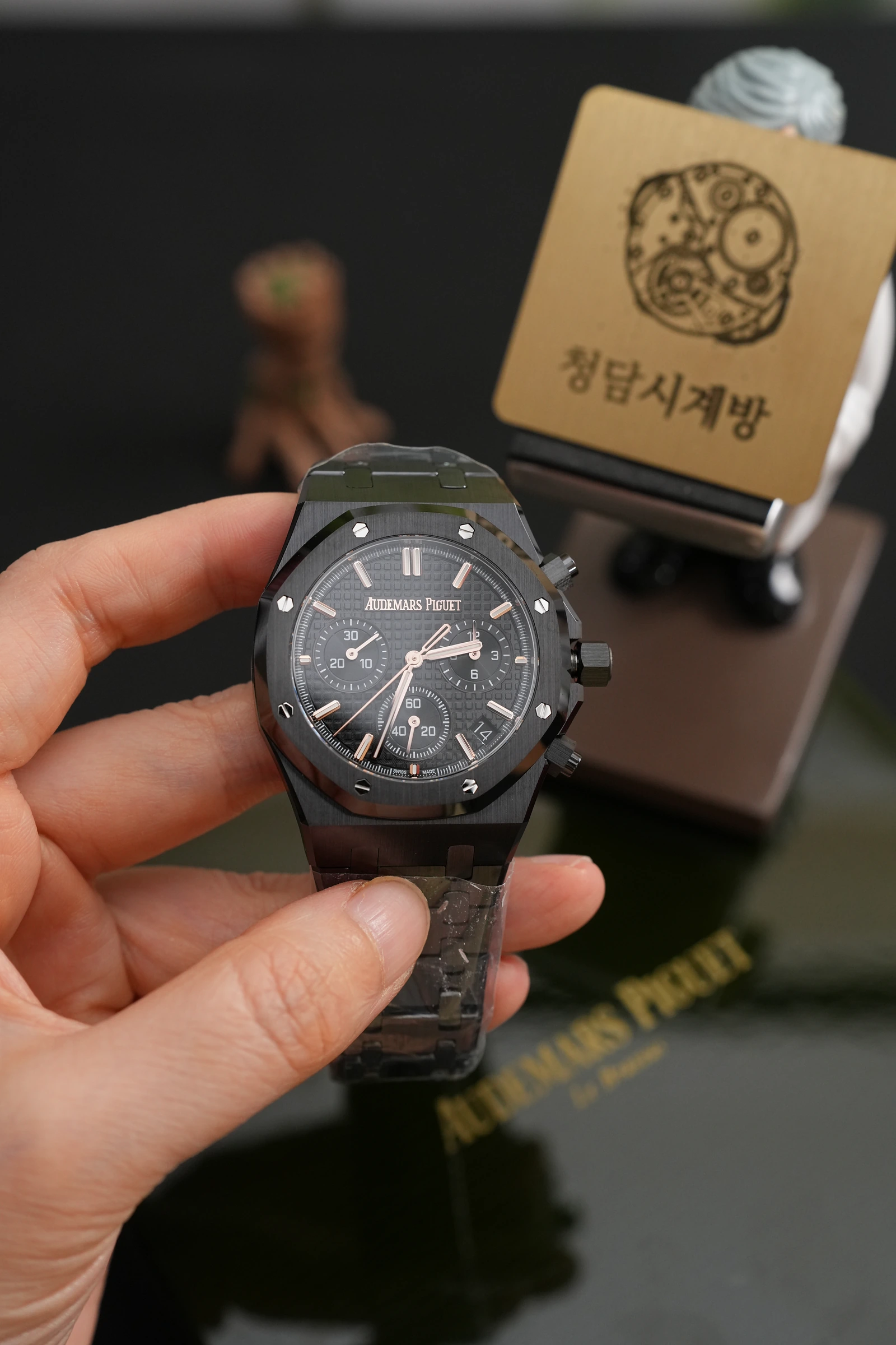 오데마피게 로얄오크 크로노그래프 26240CE 50주년 블랙 세라믹 상세 이미지 11