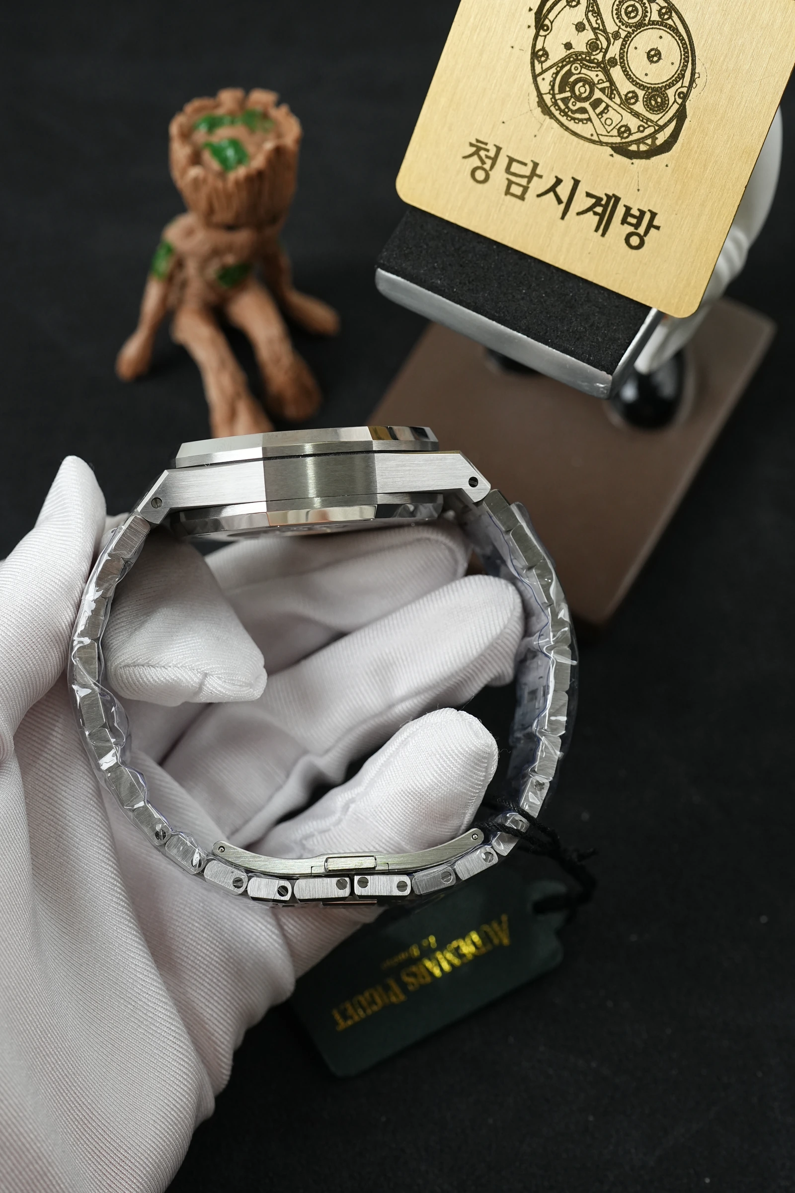 오데마피게 로얄오크 크로노그래프 26331ST 실버 상세 이미지 6