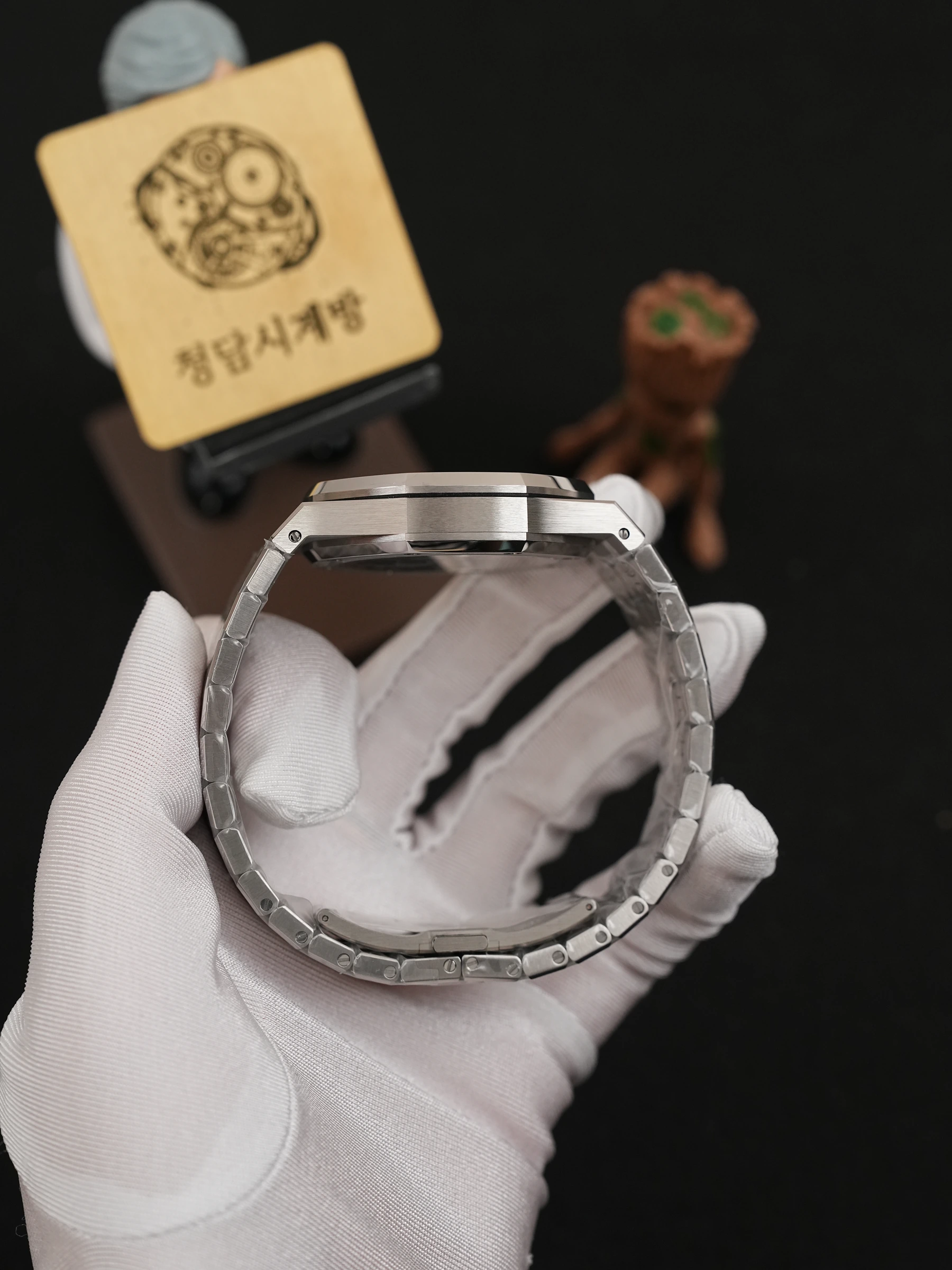 오데마피게 로얄오크 26730ST 투르비용 블루 상세 이미지 9