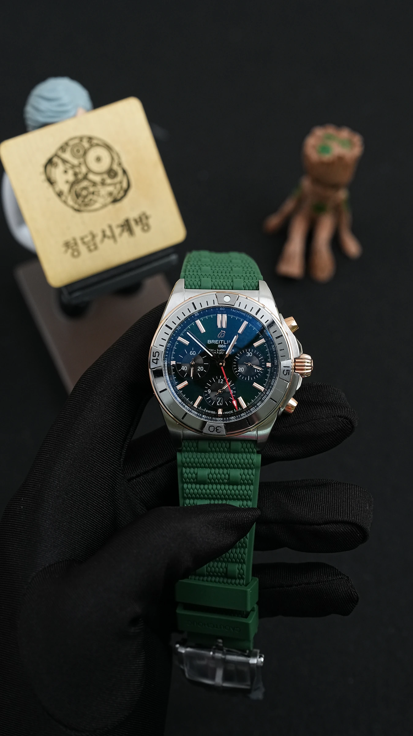 브라이틀링 크로노맷 그린 로즈 실버톤 그린러버 상세 이미지 15