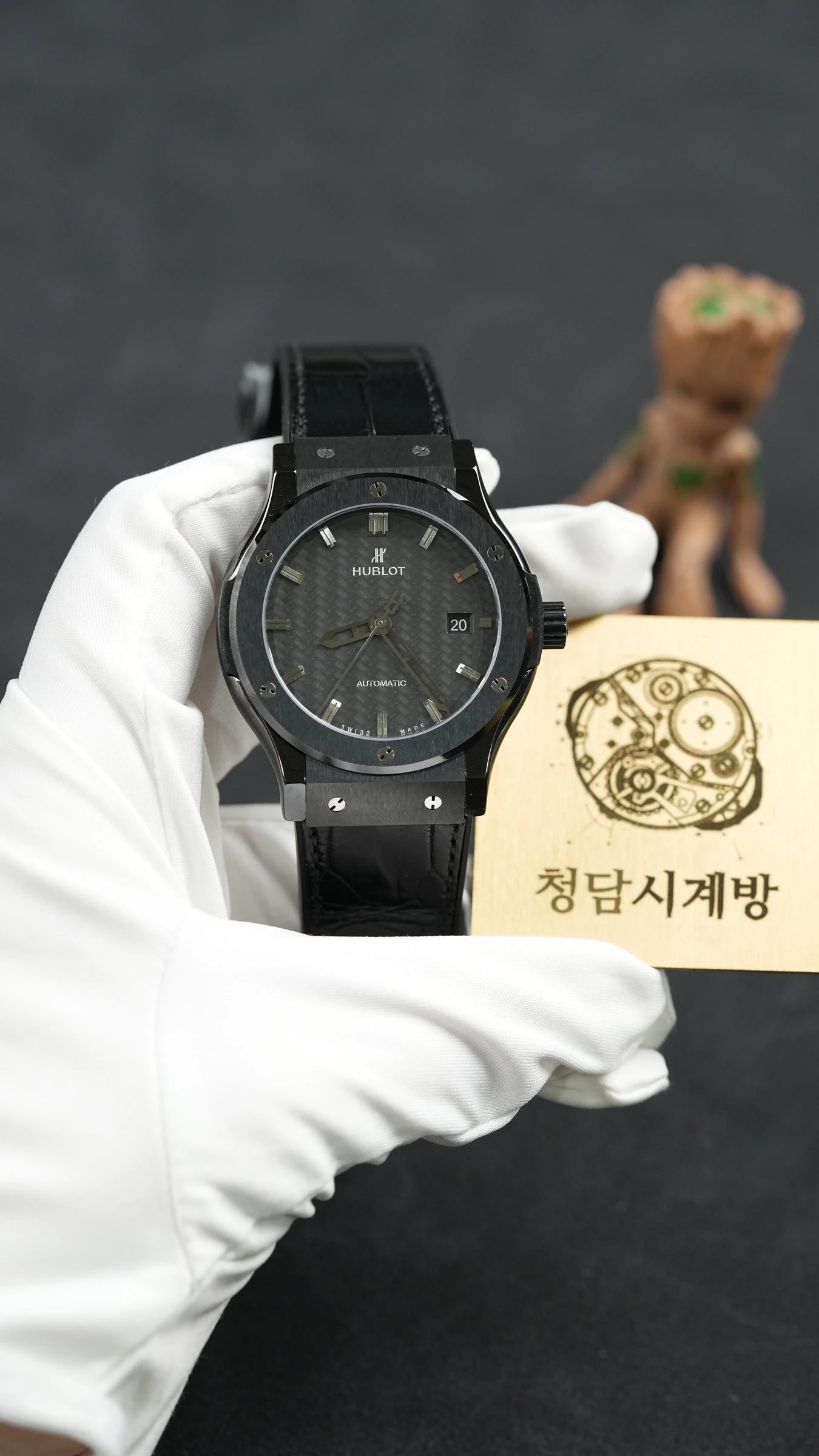 위블로 클래식퓨전 카본 블랙 가죽형 스트랩 상세 이미지 8