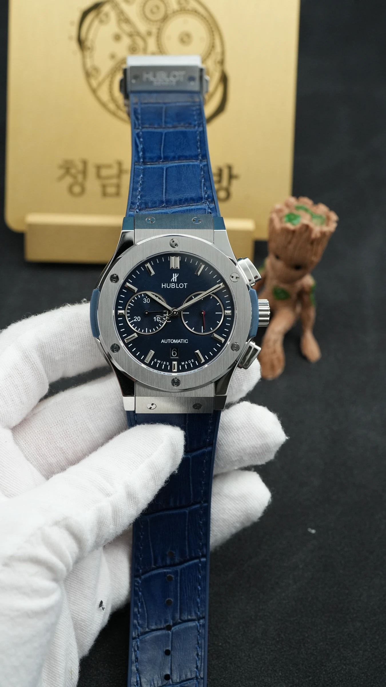 위블로 클래식퓨전 크로노그래프 블루 가죽형 스트랩 안쪽 블루 상품 이미지 1