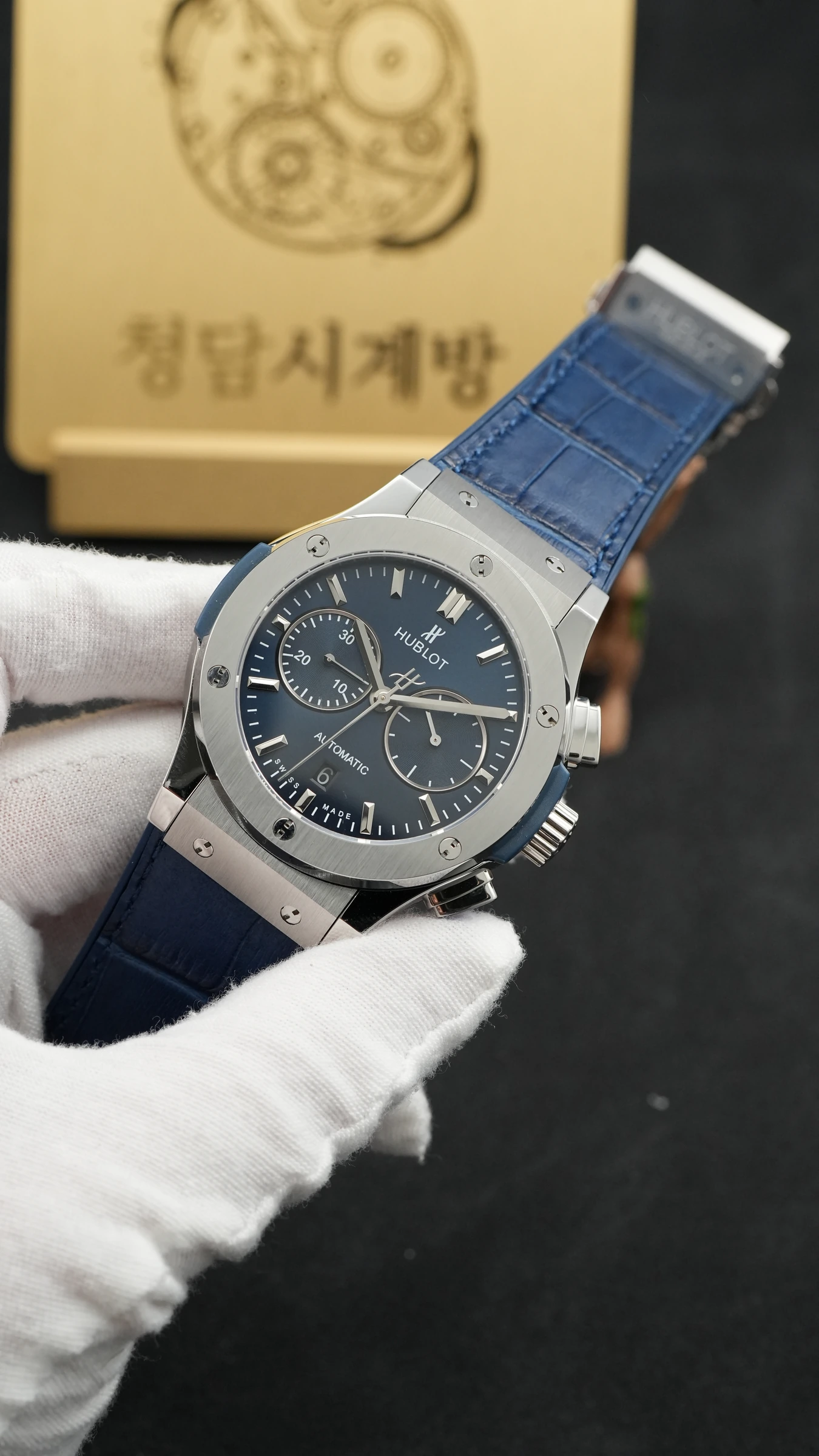 위블로 클래식퓨전 크로노그래프 블루 가죽형 스트랩 안쪽 블루 상세 이미지 15