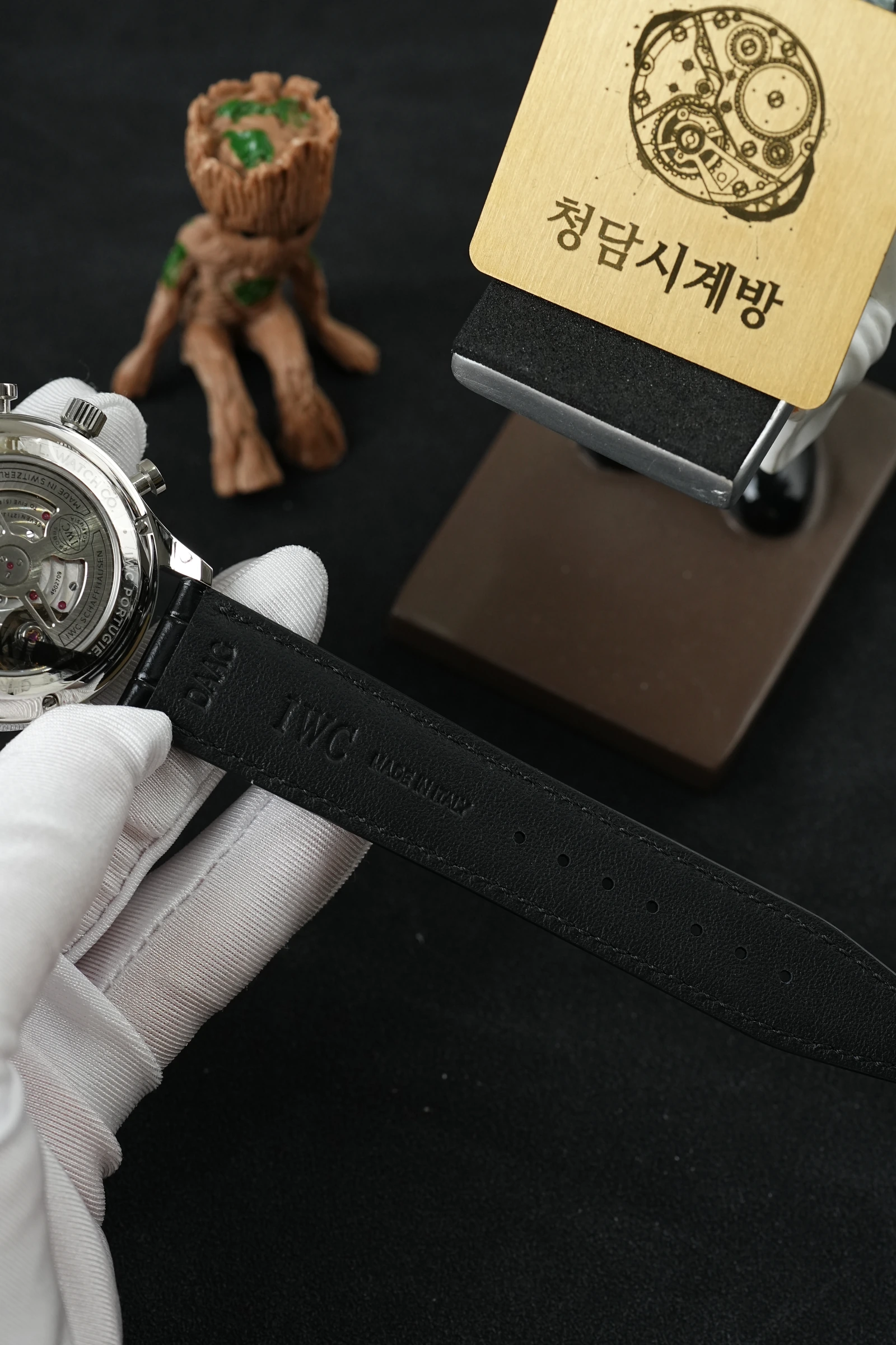 IWC 포르투기저 크로노그래프 블랙 블랙가죽 상세 이미지 15