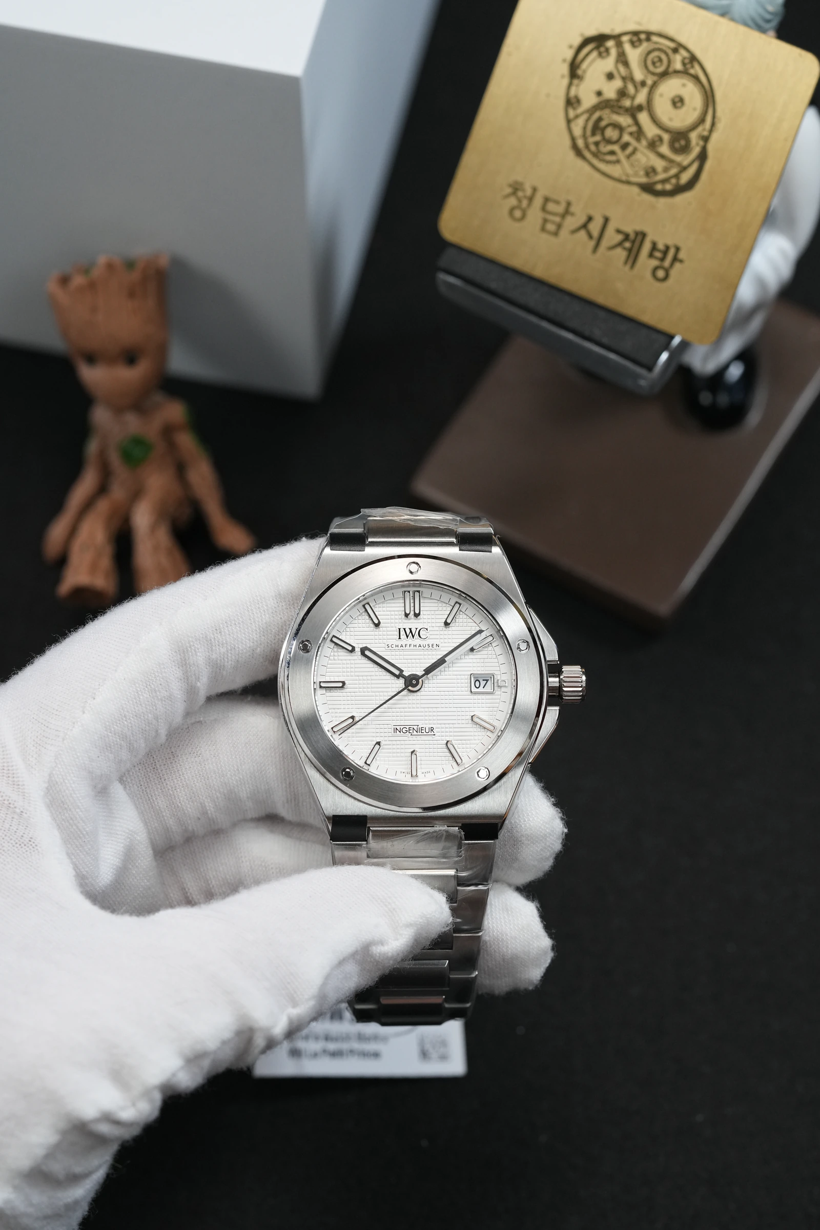 IWC 인제니어 화이트 상세 이미지 8