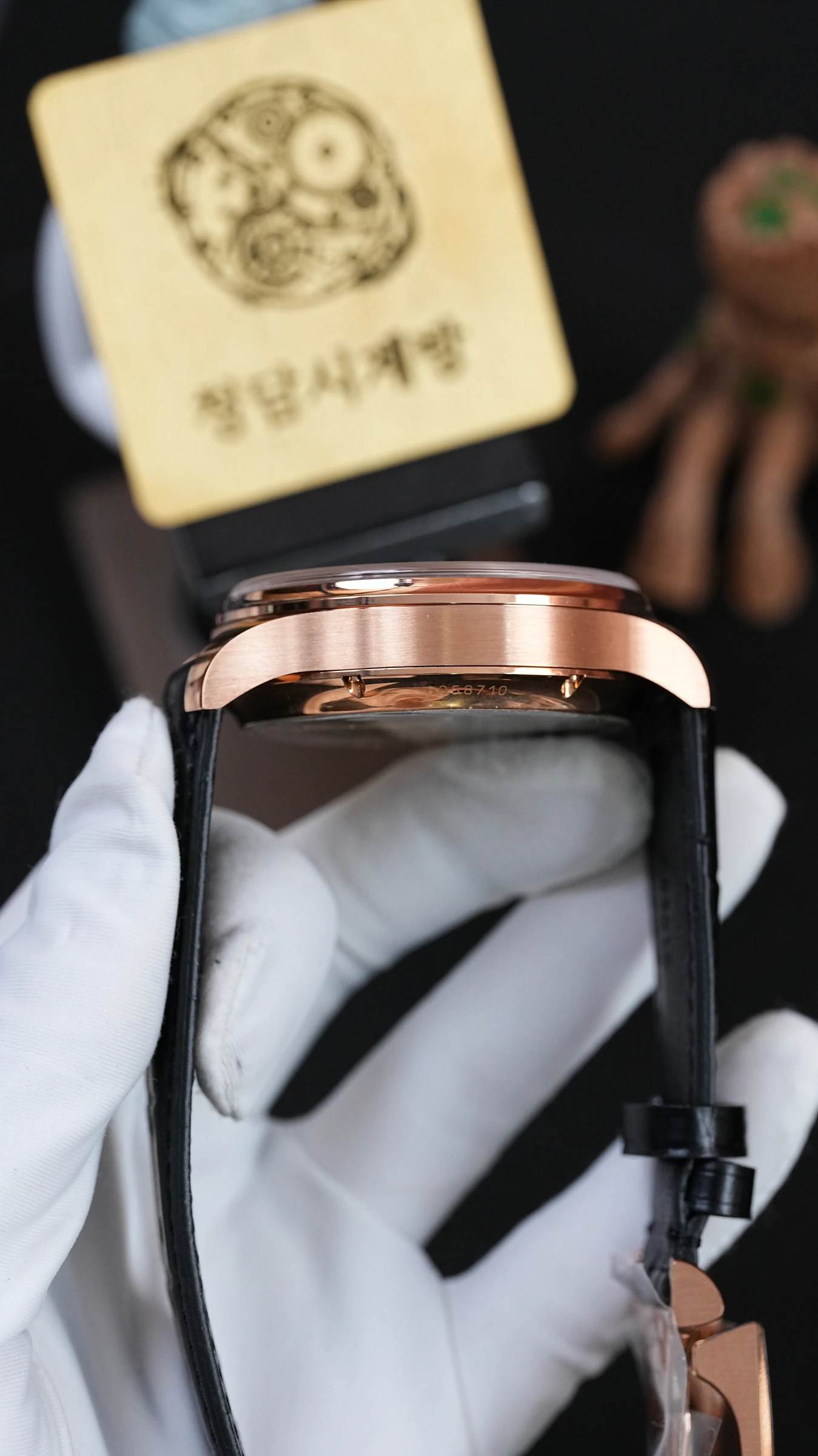 IWC 포르투기저 퍼페추얼 캘린더 로즈골드 그레이 상세 이미지 4