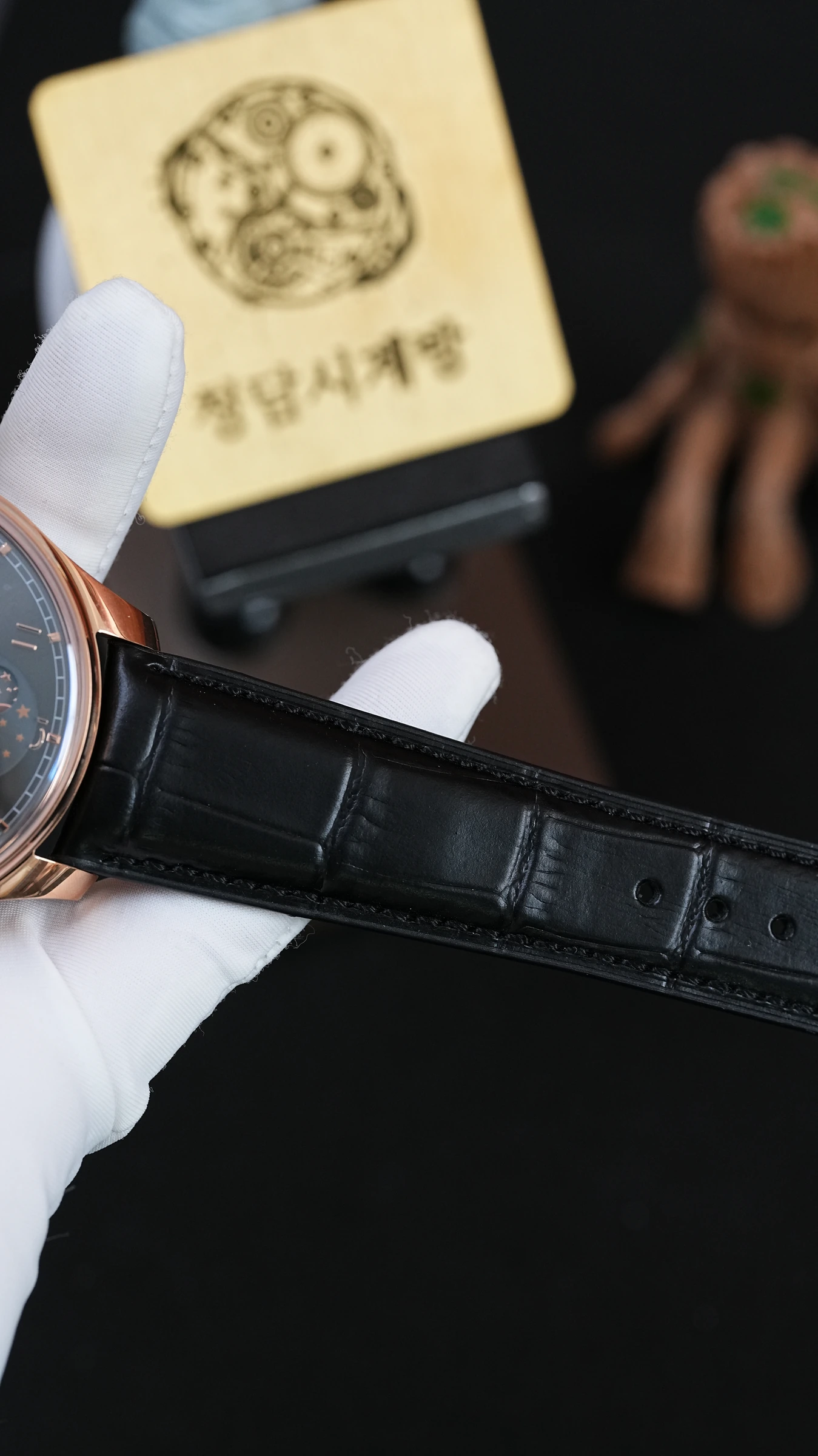 IWC 포르투기저 퍼페추얼 캘린더 로즈골드 그레이 상세 이미지 5