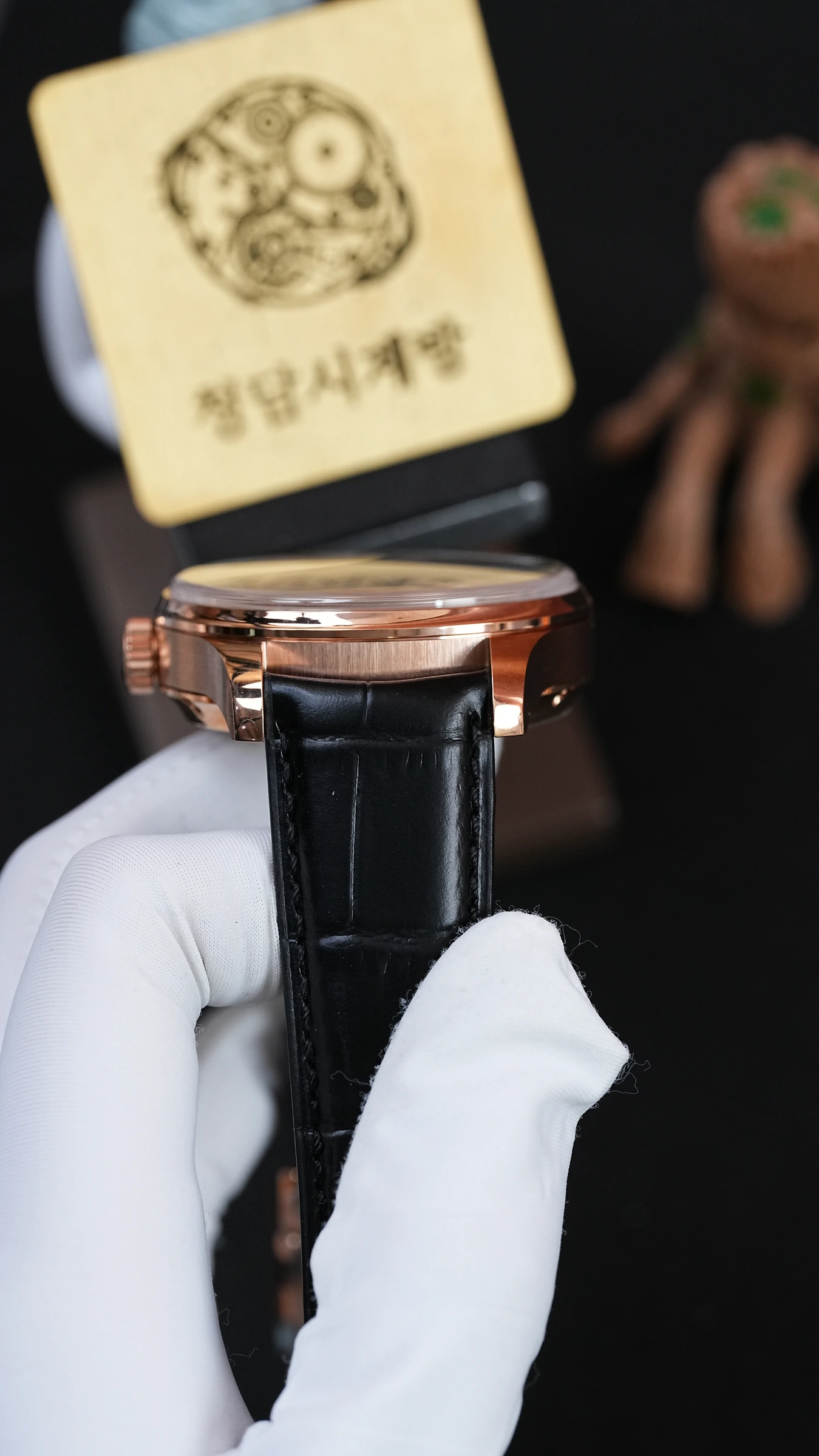 IWC 포르투기저 퍼페추얼 캘린더 로즈골드 그레이 상세 이미지 13