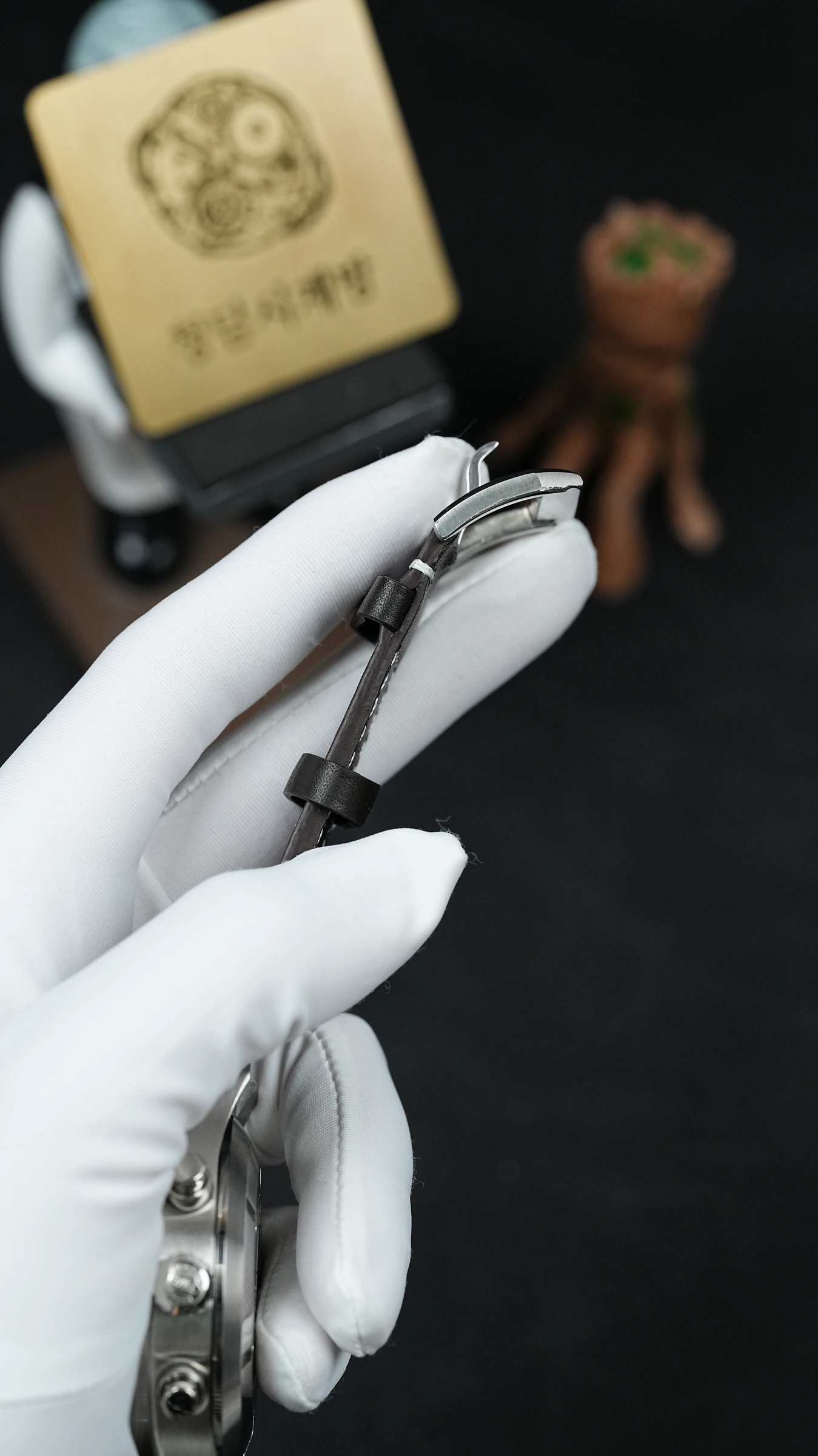 IWC 파일럿 워치 크로노그래프 블랙 블랙가죽 상세 이미지 4