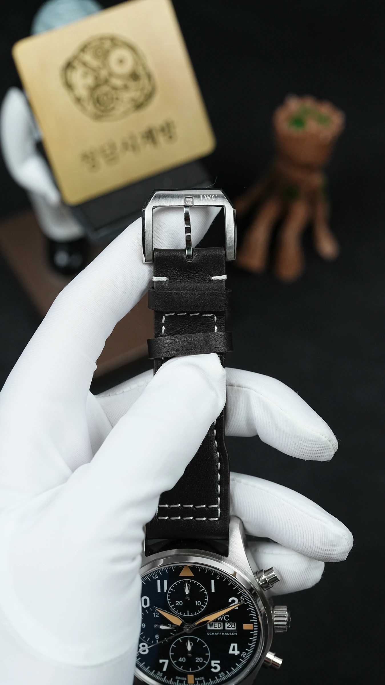 IWC 파일럿 워치 크로노그래프 블랙 블랙가죽 상세 이미지 14
