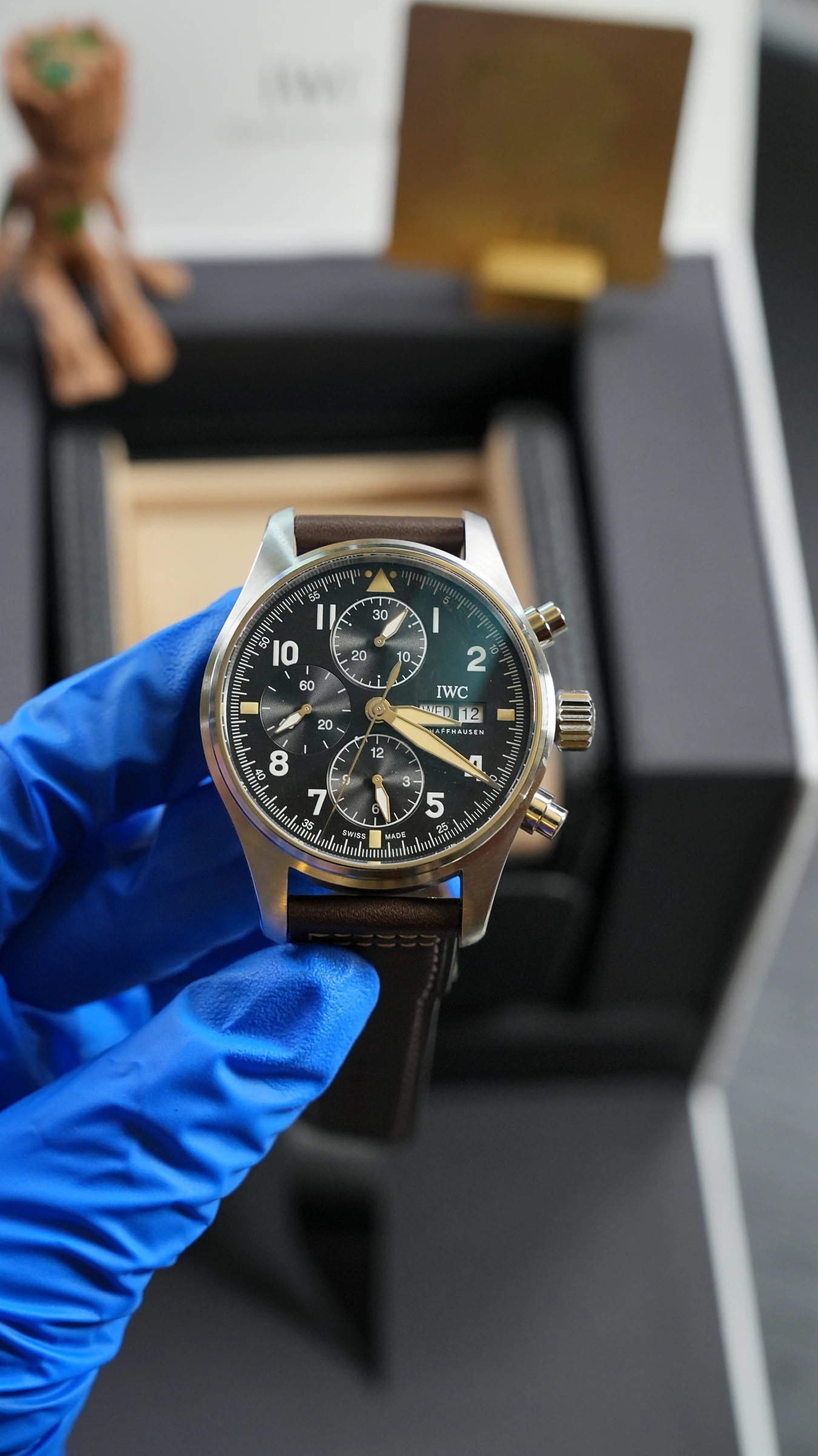 IWC 파일럿 워치 크로노그래프 블랙 브라운가죽 상세 이미지 19