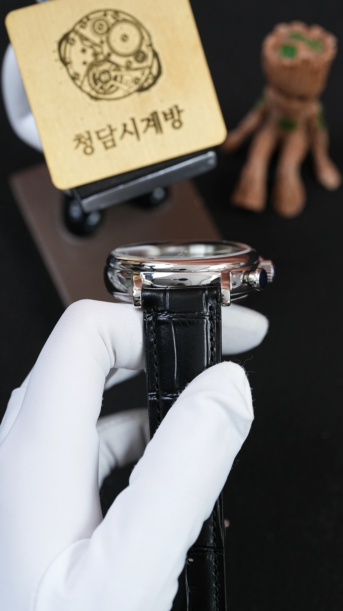IWC 포르토피노 크로노그래프 블루 블랙가죽 상세 이미지 10