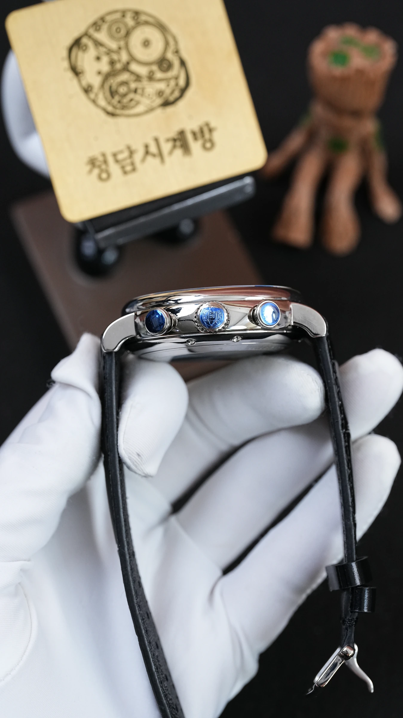 IWC 포르토피노 크로노그래프 블루 블랙가죽 상세 이미지 12