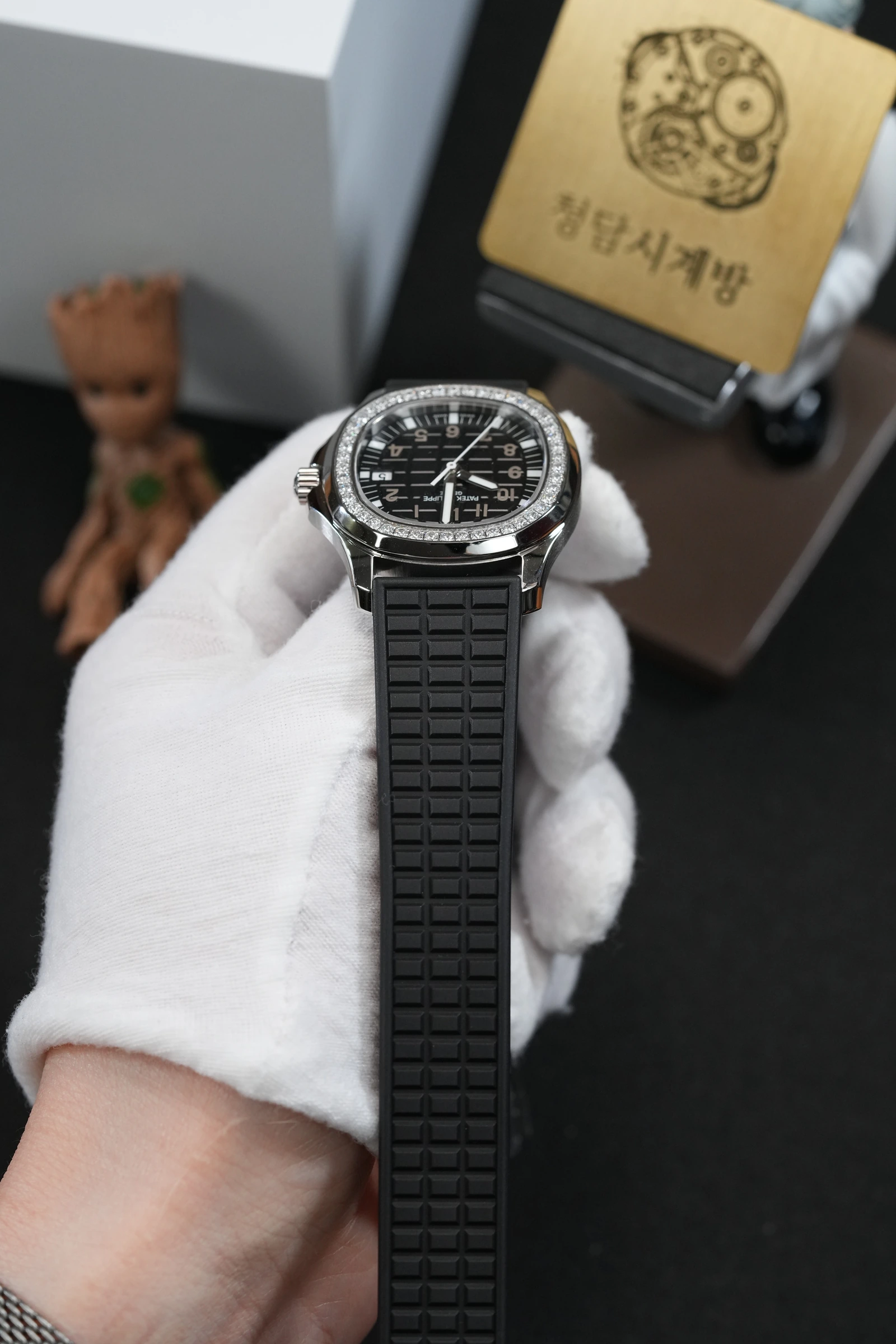 파텍필립 아쿠아넛 5267/200A-001 루체 블랙 상세 이미지 6