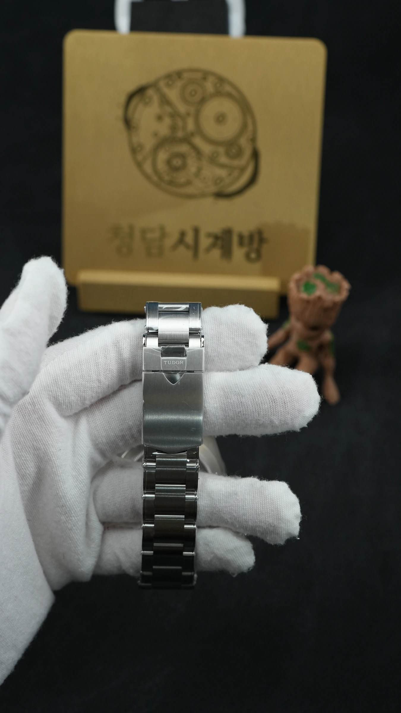 튜더 블랙베이 블랙 레드 삼각베젤 상세 이미지 11