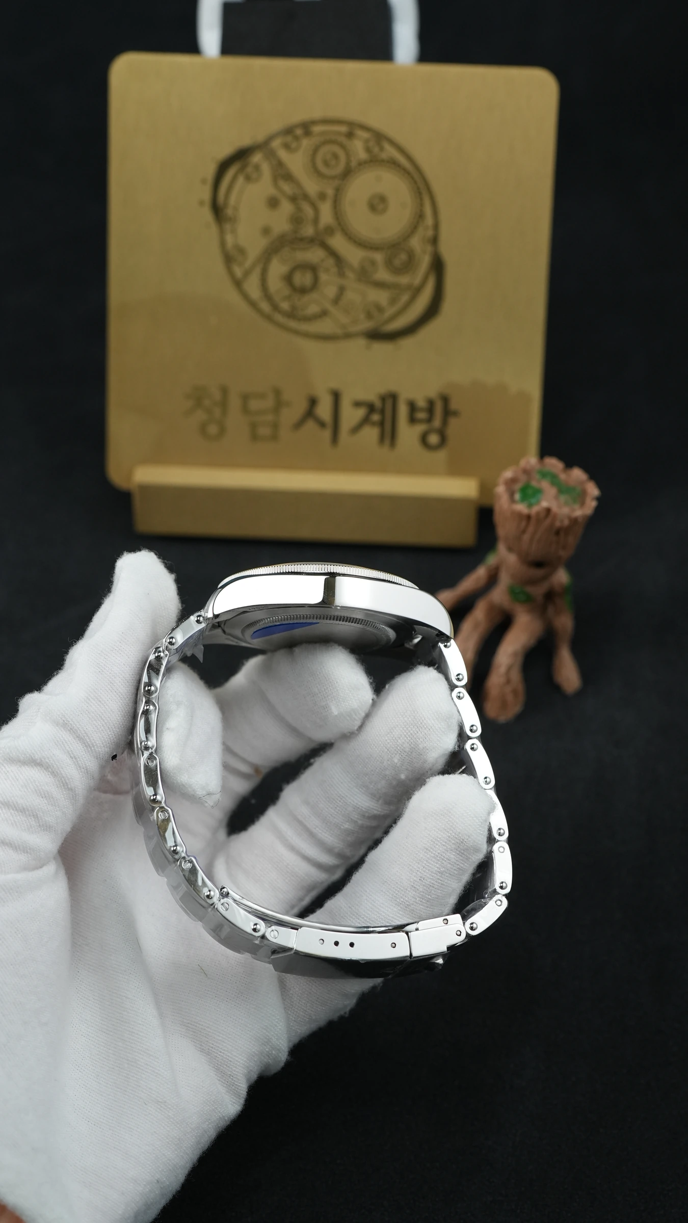 튜더 블랙베이 블랙 레드 삼각베젤 상세 이미지 14
