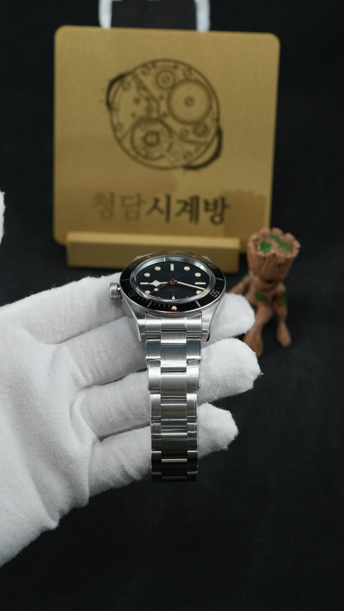 튜더 블랙베이 블랙 레드 삼각베젤 상세 이미지 22