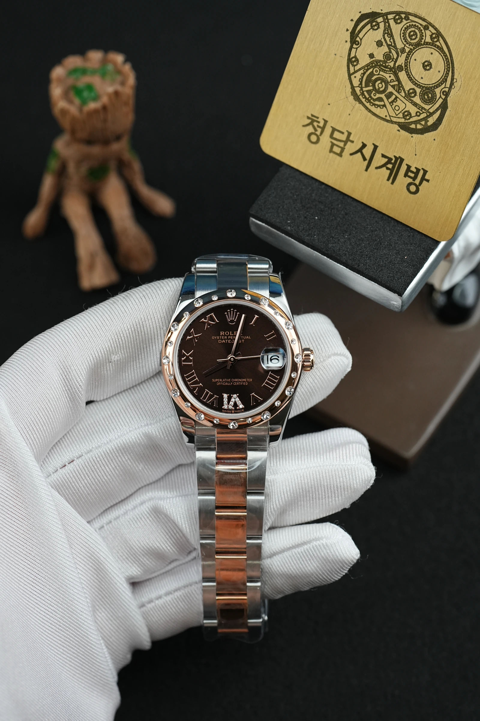 롤렉스 레이디 데이저스트 초코 로만 돔다이아베젤 오이스터스트랩 31mm 상세 이미지 3
