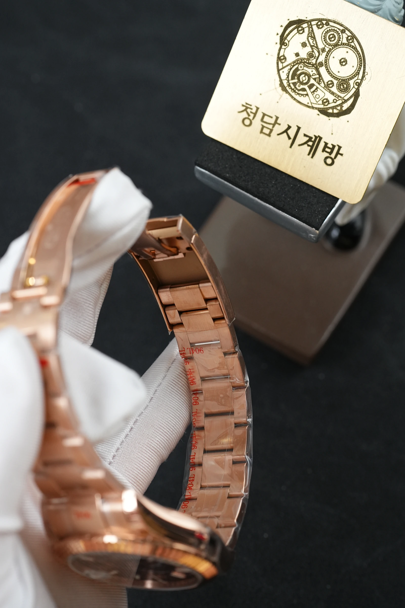 롤렉스 스카이드웰러 초코 로즈골드 금통 상세 이미지 10