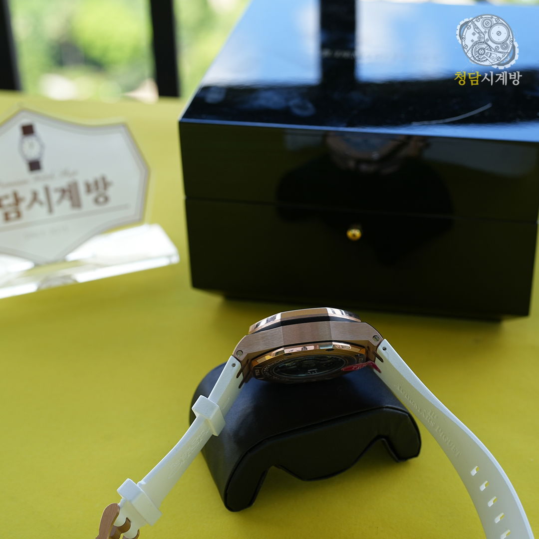 오데마피게 로얄오크 오프쇼어 GOLDWHITE 상세 이미지 9