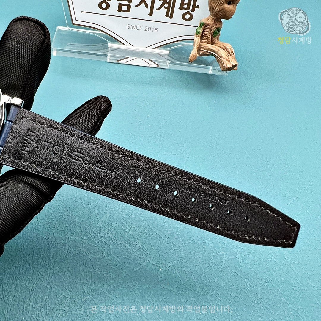 IWC 포르토피노 150주년 스페셜에디션 청판 상세 이미지 5
