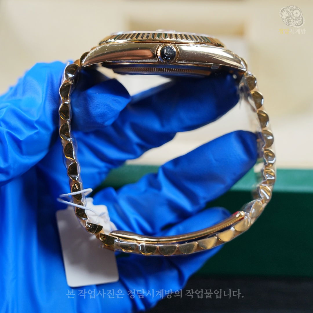 롤렉스 데이데이트 옐로우골드 샴페인 바인덱스 상세 이미지 9