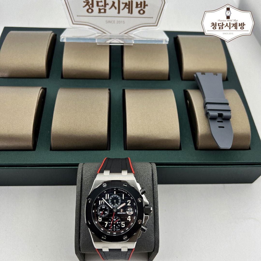 오데마피게 로얄오크 오프쇼어 크로노그래프 블랙 상세 이미지 11