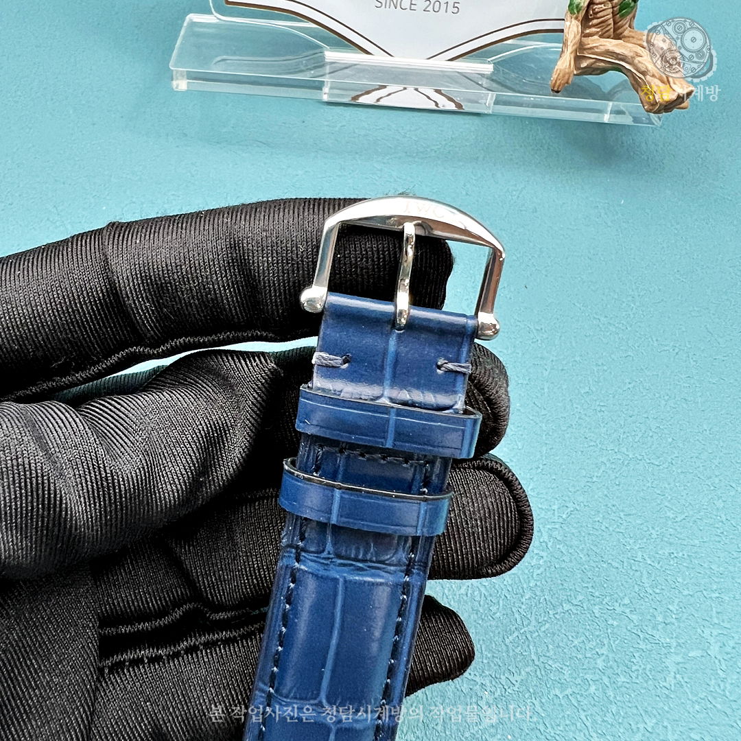 IWC 포르토피노 150주년 스페셜에디션 청판 상세 이미지 24